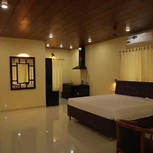  Aparthotel La Mira Beach Resort