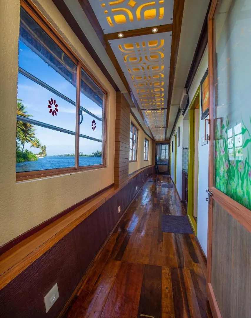 *** Hotel Kerala Nature Houseboat By Coco Floatel Alappuzha Indie